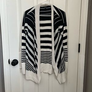 Apt 9 cardigan (M)
